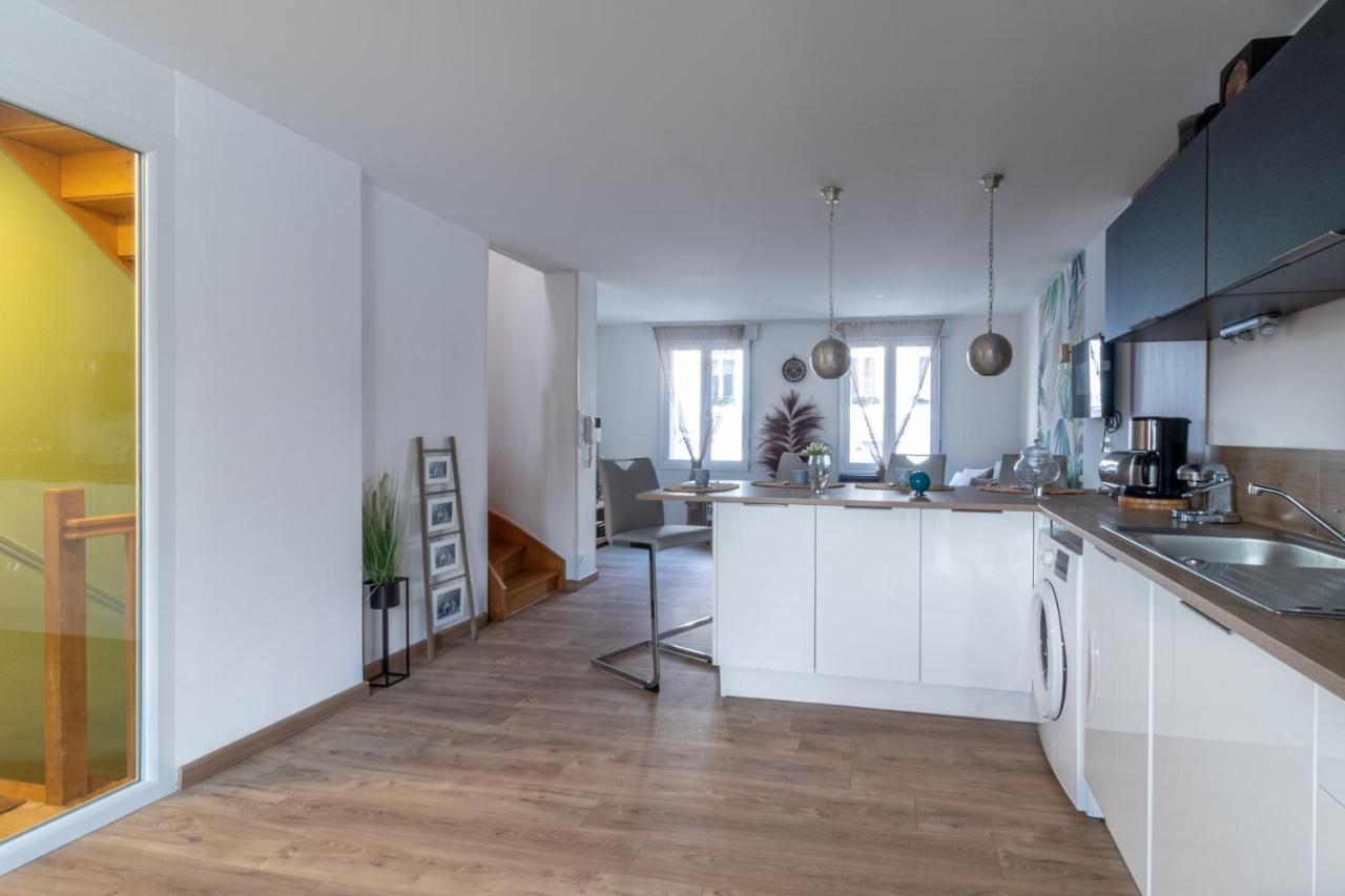 De Fil En Aiguille - Duplex Pour 4 A Calais Apartment Exterior photo